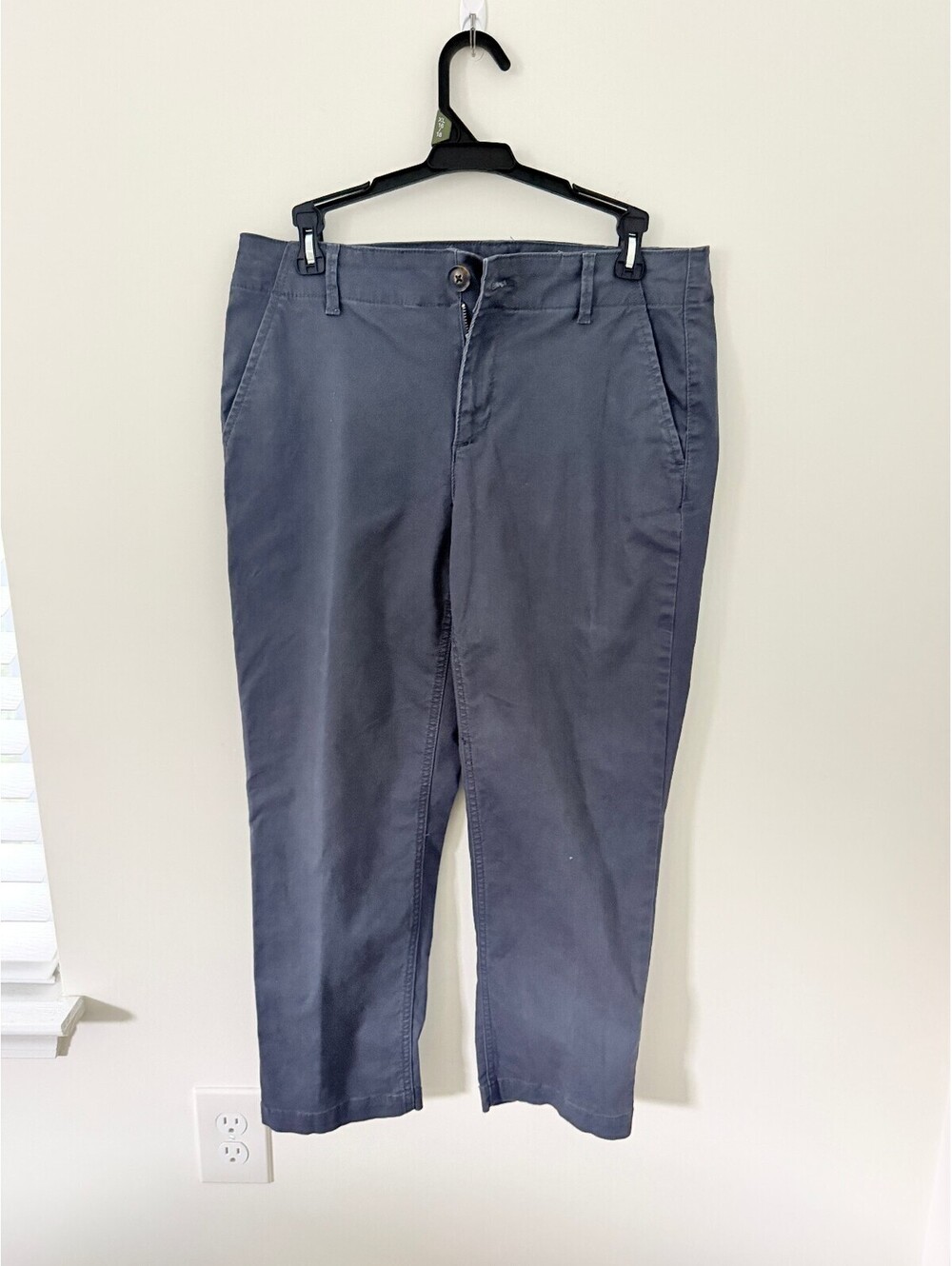 LOFT The Monroe Slim Women’s Size 6P Petite Gray Slim Ankle Chino Pants